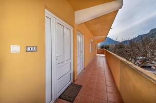 Апартаменты Beautiful modern apartment 150m from the sea Котор Апартаменты с 1 спальней-33