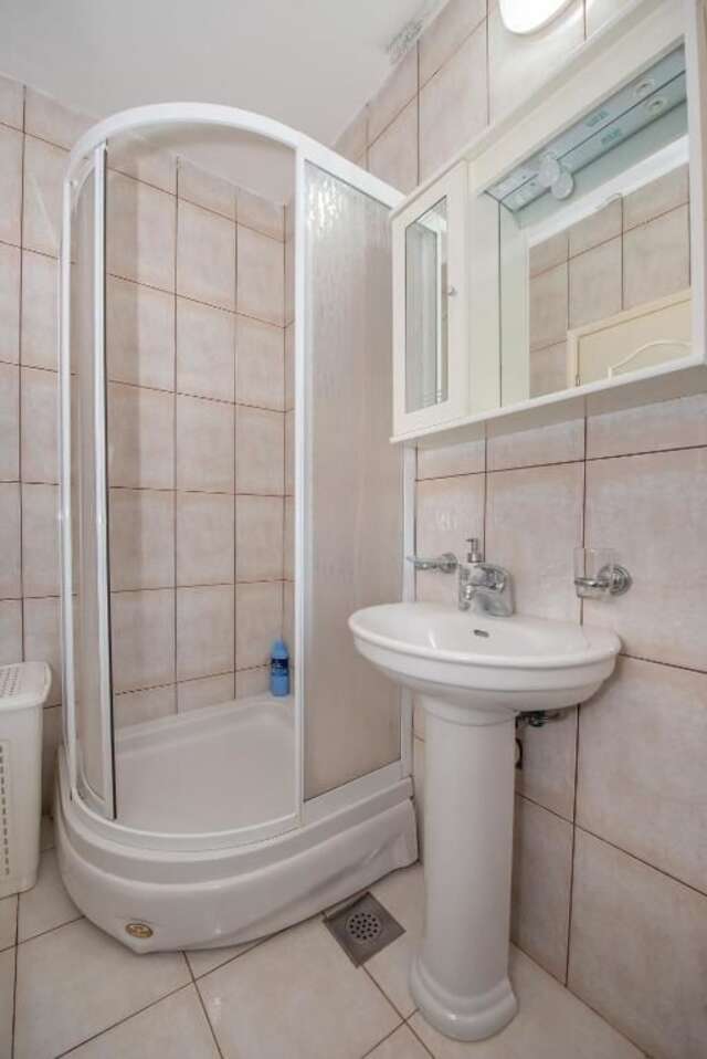 Апартаменты Beautiful modern apartment 150m from the sea Котор-28